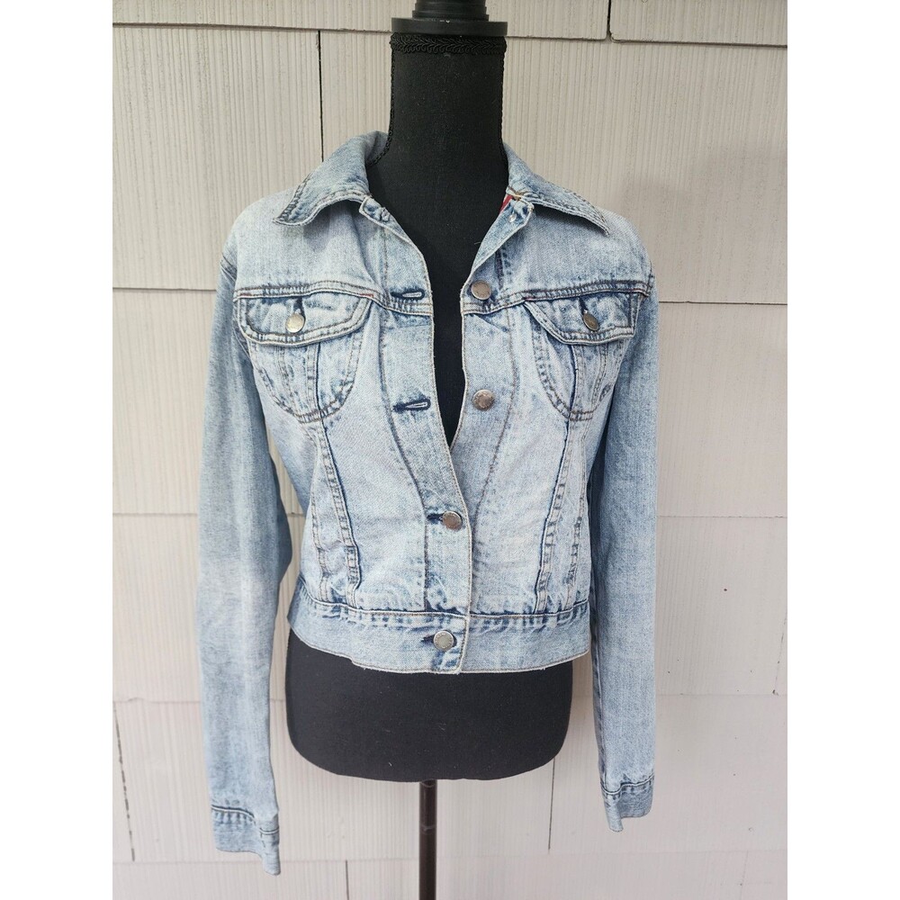 Comfort Denim Jacket Woman's Medium M Light/Medium Wash Distressed Jacket
